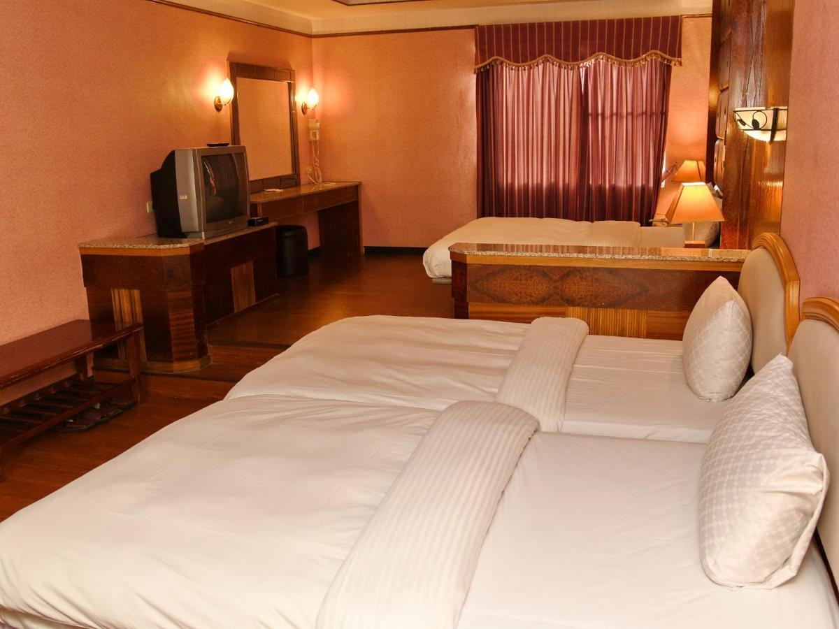 Love Boat Motel Chaozhou Екстериор снимка